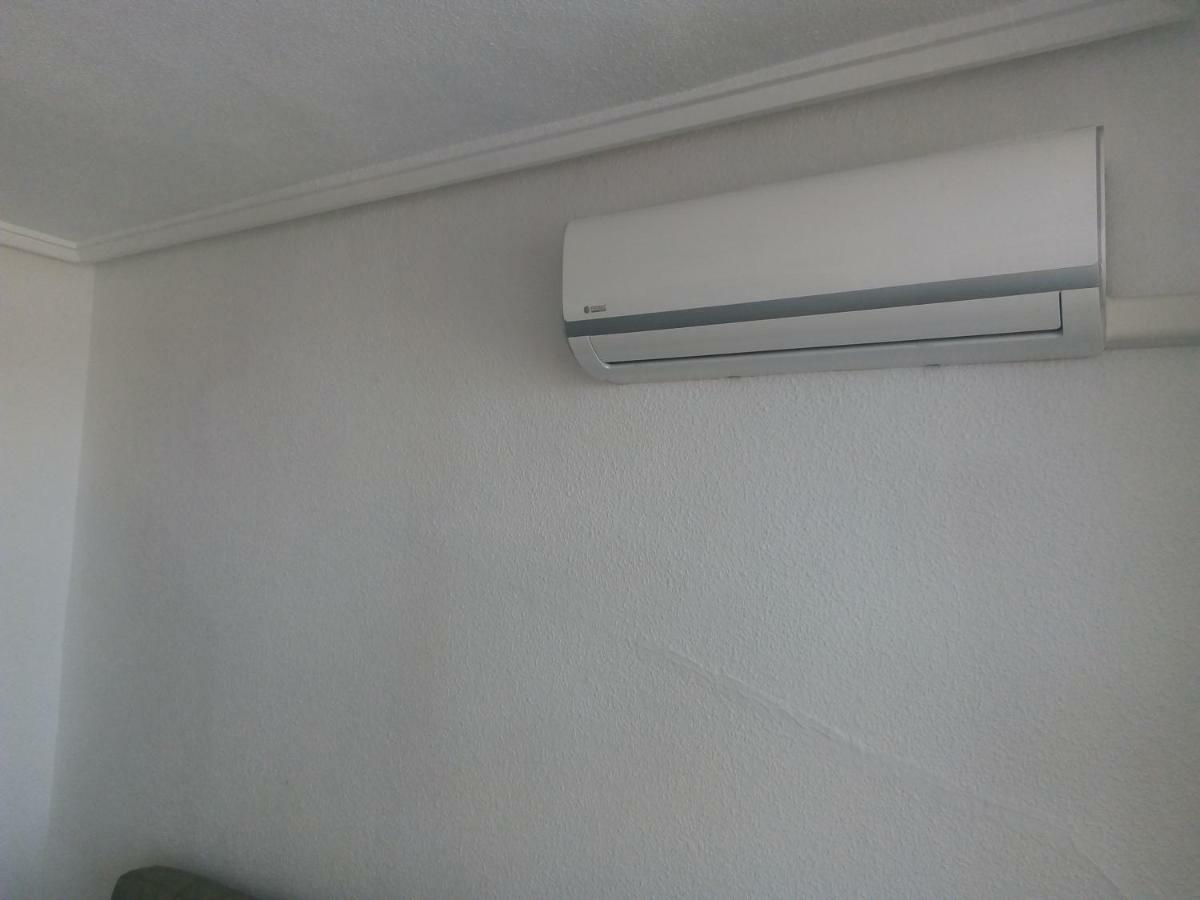 Sentral Appartement In Torrevieja Esterno foto